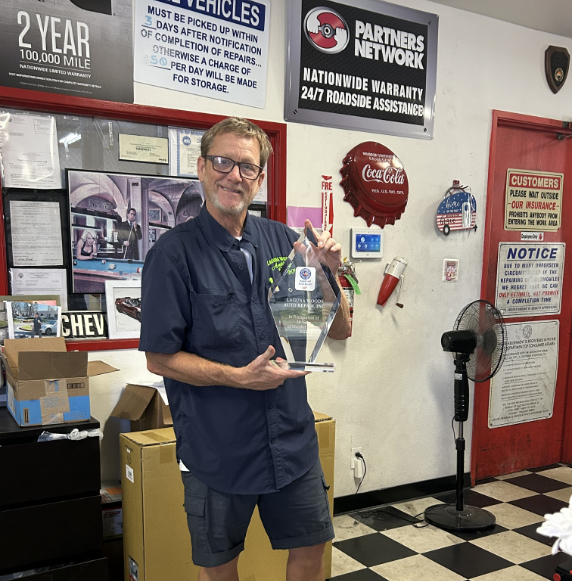 mechanic holding award